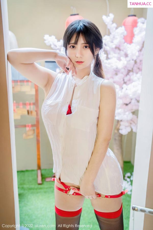 久久Aimee  [XiuRen]高清写真图 2022.04.27 No.4930 久久Aimee第8张图片